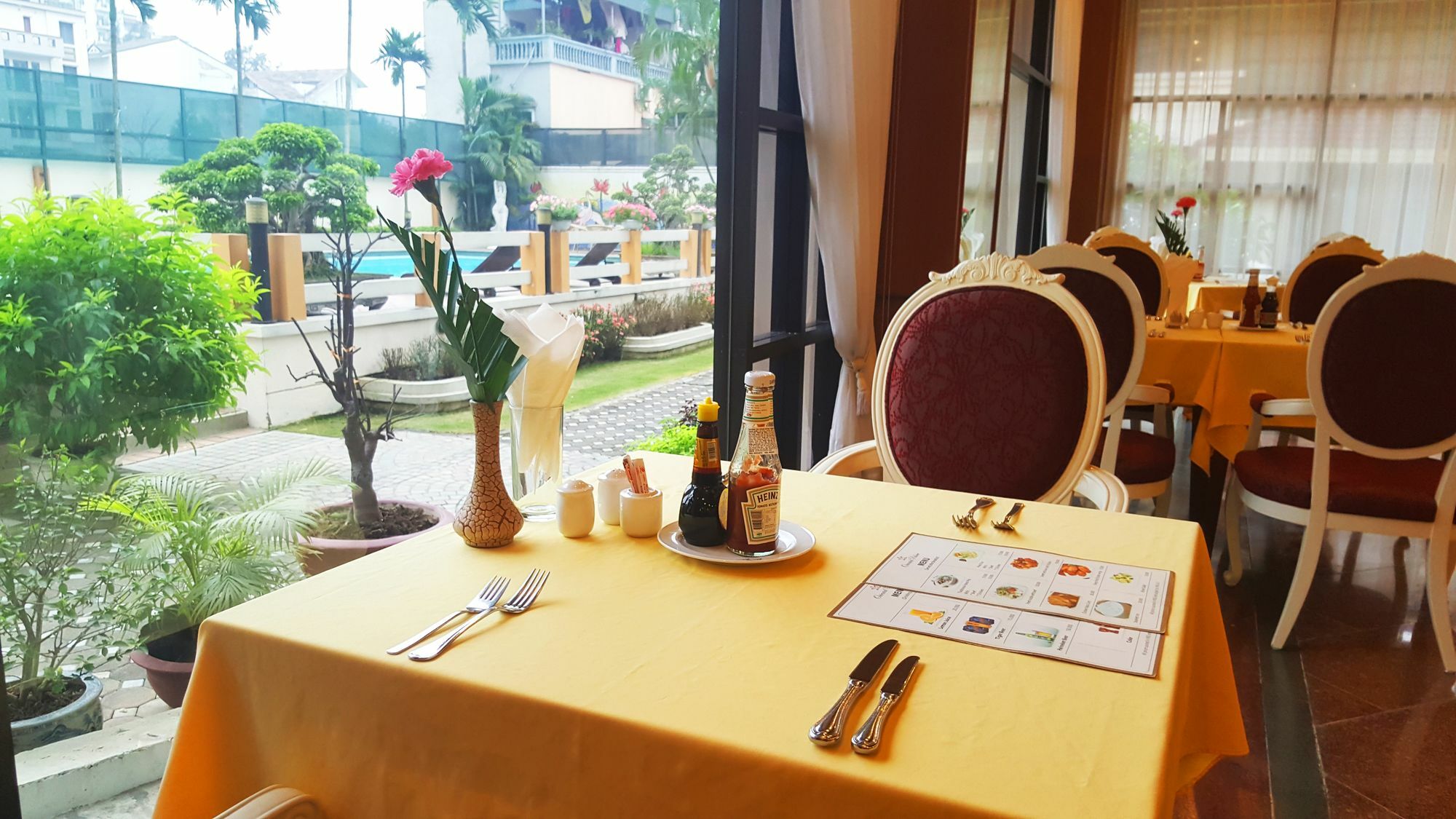 Oriental Palace 3* Ханой